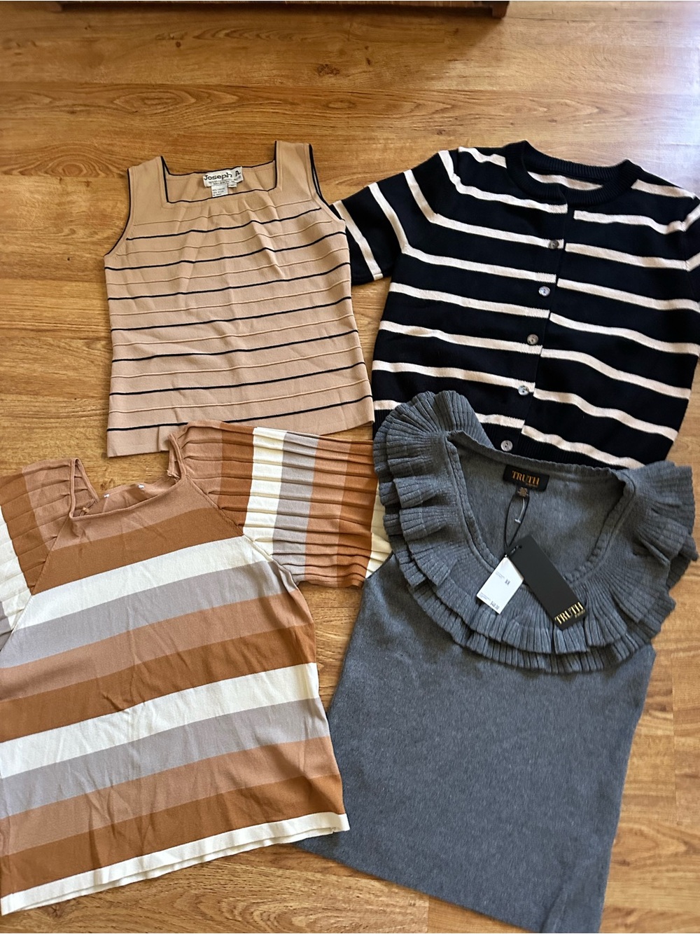 Women’s Sweater/Top Bundle Size M